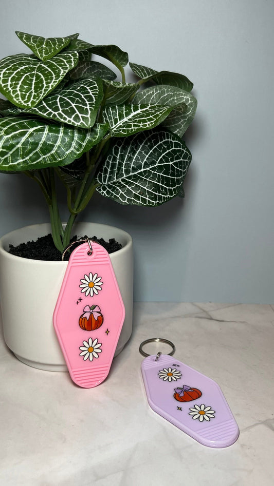 Daisy Pumpkin Motel Keychain